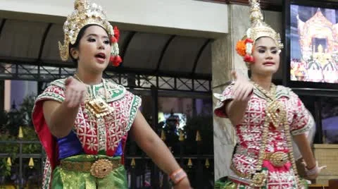 Traditional thai dancers singing Video stock 12255331