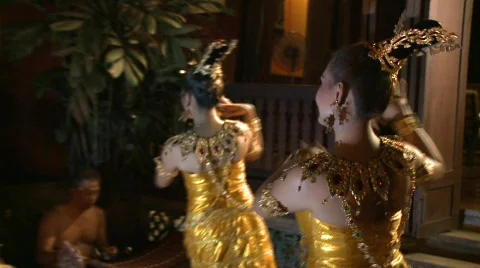 Traditional Thai dancing Stock Footage 583214