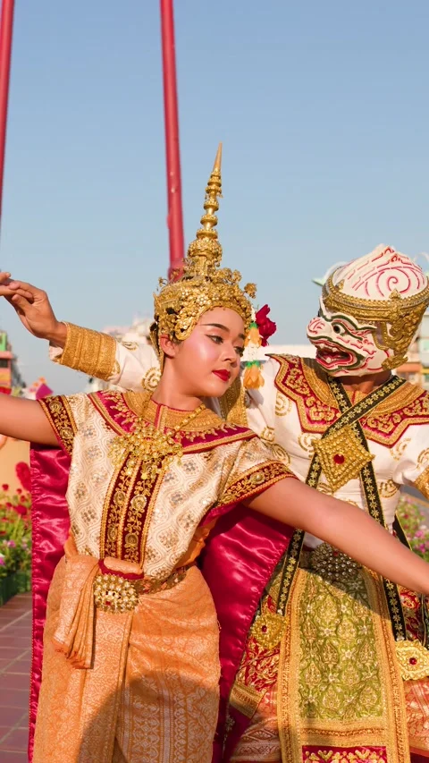 Traditional Thai Khon Dance Performance at Wat Suthat Thepwararam Bangkok Stock Footage 333306891