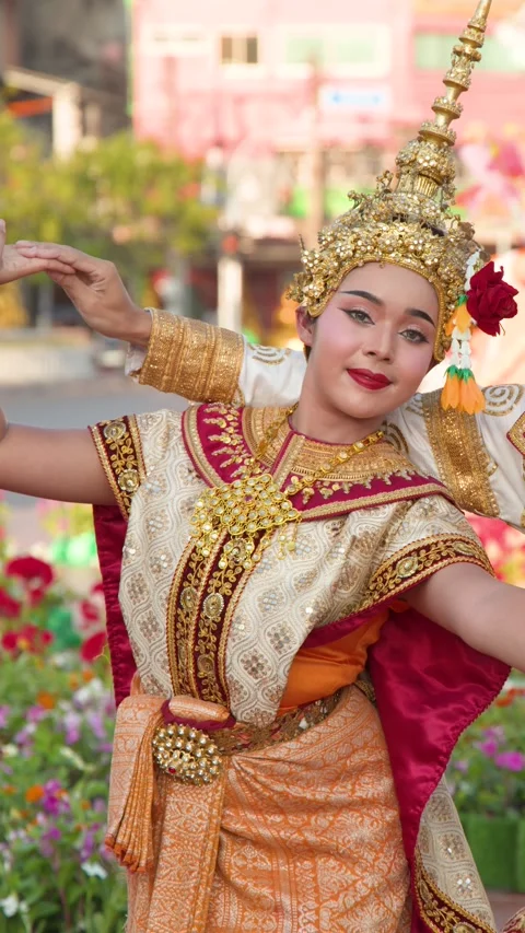 Traditional Thai Khon Dance Performance at Wat Suthat Thepwararam in Bangkok Stock Footage 337388656