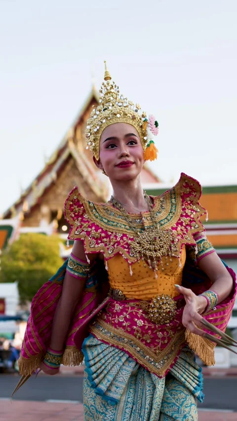 Traditional Thai Khon Dancer Performing at a Temple in Bangkok Stock Footage 341375849