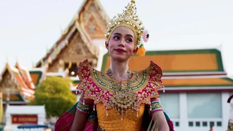 Traditional Thai Khon Dancer Performing in Front of Wat Pho Bangkok Stock Footage 341455145