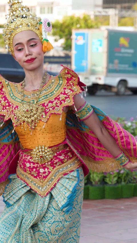 Traditional Thai Khon Dancer Performs Manohra Dance in Ornate Costume Stock Footage 337923681