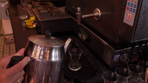 Traditional turkish tea Video stock 292769959