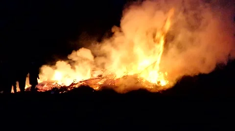 Traditionel easter fire in dark night Stock Footage 51730548