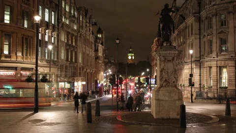 Trafalgar Square, and distant Big Ben, Nighttime traffic Timelapse Stock Footage 249618319