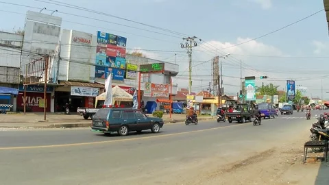 Traffic activity near the intersection of Wangon highway Video stock 242818698