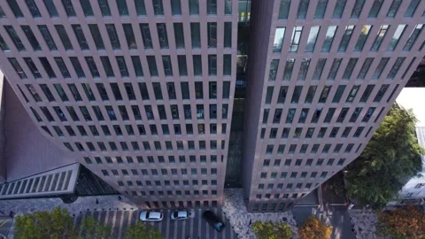 Traffic and modern skyscraper Stock-Footage 202654852