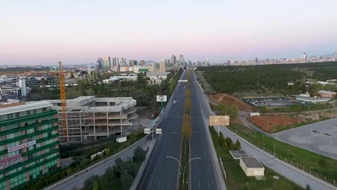 Traffic and roads that are empty during the pandemic turkey ankara Video stock 144976887