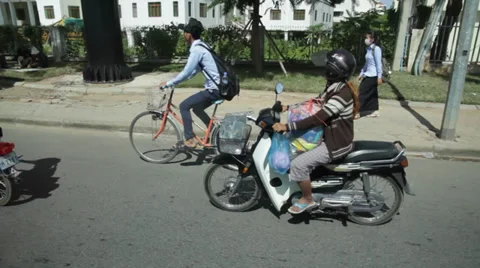 Traffic and Street View in Phnom Phen Stock Footage 32269934