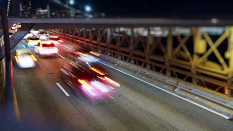 Traffic in a big metropolis. Traffic jam over the Brooklyn Bridge. Stock-Footage 259328232