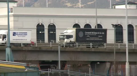 Traffic on bridge, Belfast, defocus Stock Footage 10902015