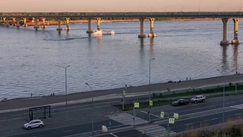 Traffic on the bridge Stock Footage 134759652