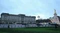 Traffic in Buckingham Palace, Victoria Memorial, Queen's Gardens in London, UK HD Footage