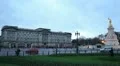 Traffic in Buckingham Palace, Victoria Memorial, Queen's Gardens in London, UK HD Footage