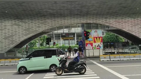 Traffic in central Jakarta Stock Footage 262387611