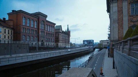 Traffic in the city. Stock Footage 93411456