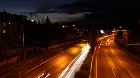 Traffic in the city at night timelapse Video stock 99710482