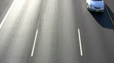 Traffic Coming Video stock 636106