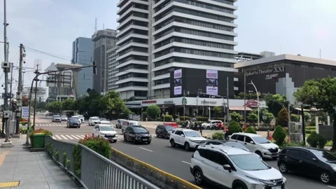 Traffic Condition in front of Sarinah Mall Stock Footage 320104793