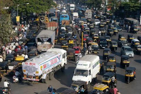 Traffic at the congested saki naka junction on the andheri ghatkopar road,... Stock Photos