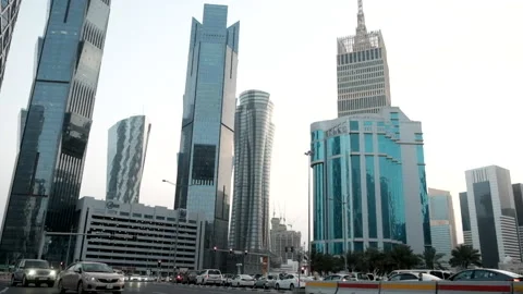 Traffic in downtown Doha Stock-Footage 146658754