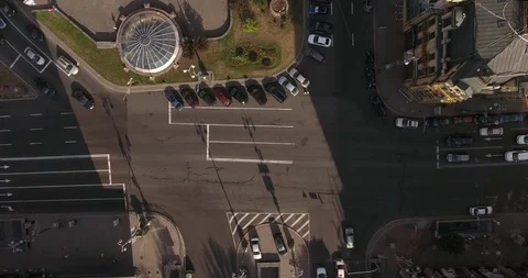 Traffic in the downtown. Stock-Footage 90223275