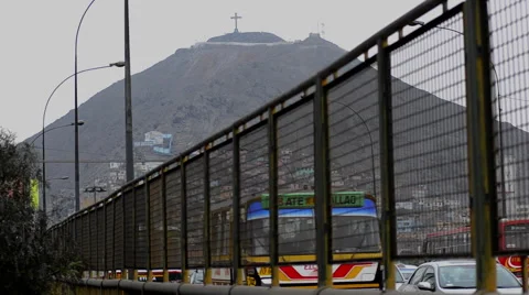 Traffic in downtown Lima Stock Footage 40068311