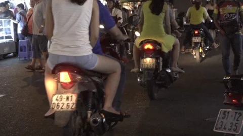 Traffic driving through the night in Ho Chi Minh 스톡 동영상 81414950