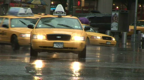 Traffic during the rain Stock Footage 593752