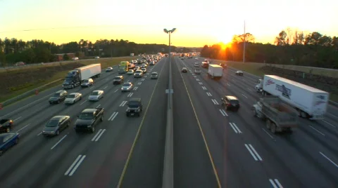 Traffic at dusk Video stock 845151