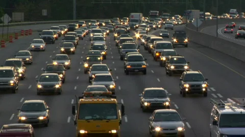 Traffic at dusk Video stock 845154