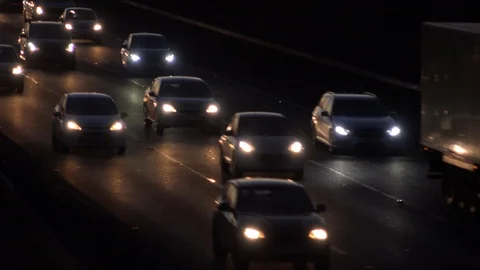 Traffic in the evening with lights time lapse 4K Vidéo 99049504