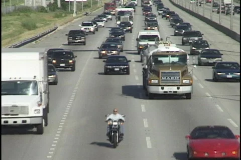 Traffic on Expressway 6 Stock-Footage 298664