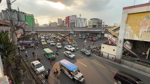Traffic Flow at Taft Avenue, Pasay City 4K 60fps Vidéo 338349948
