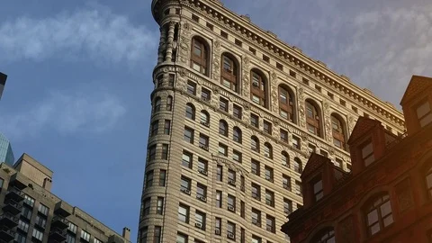 Traffic in front of Flatiron Building,ultra hd 4k Stock Footage