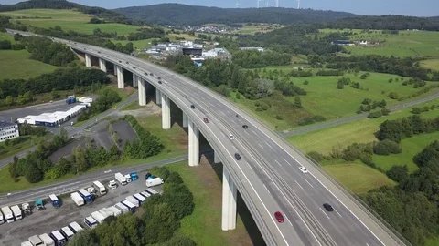 Traffic on the german highway Видео 79551646