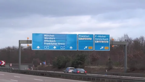 Traffic on German highway 스톡 동영상 84040271