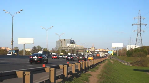Traffic on highway during the day 動画素材 68742663