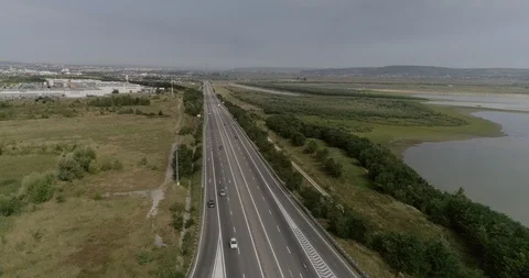 Traffic on the highway. Video stock 94123269