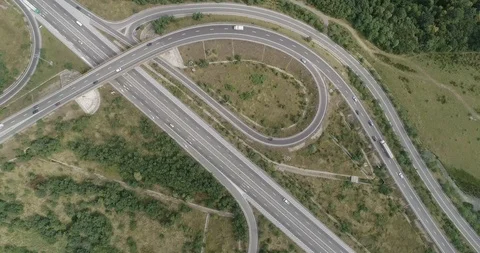 Traffic on the highway. Video stock 94123820