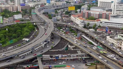 Traffic on the highway road intersection in Bangkok. Stock-Footage 150379237