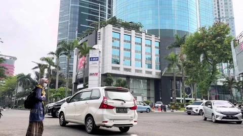 Traffic at inperium tower junction 動画素材 211959656