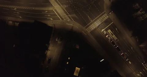 Traffic intersection at night Video stock 125720485