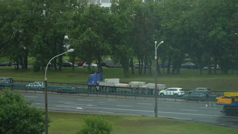 Traffic jam on a busy highway 動画素材 340831833
