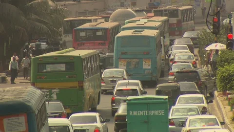 Traffic jam in developing world 動画素材 88682569