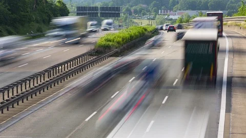 Traffic jam on german highway autobahn A3 - time lapse 스톡 동영상 90685834