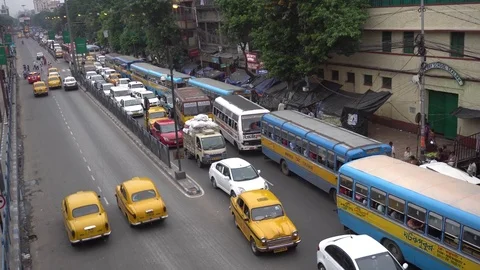 Traffic jam in Kolkata  스톡 동영상 82519171