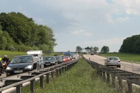 Traffic jam on Motorway Vídeo Stock 735521