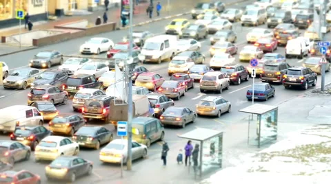 Traffic jam, rush hour in Moscow, Kutuzov Avenue in winter Video stock 45245115
